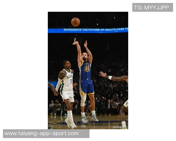 库里第三节火力全开轰下31分带领球队重返巅峰状态